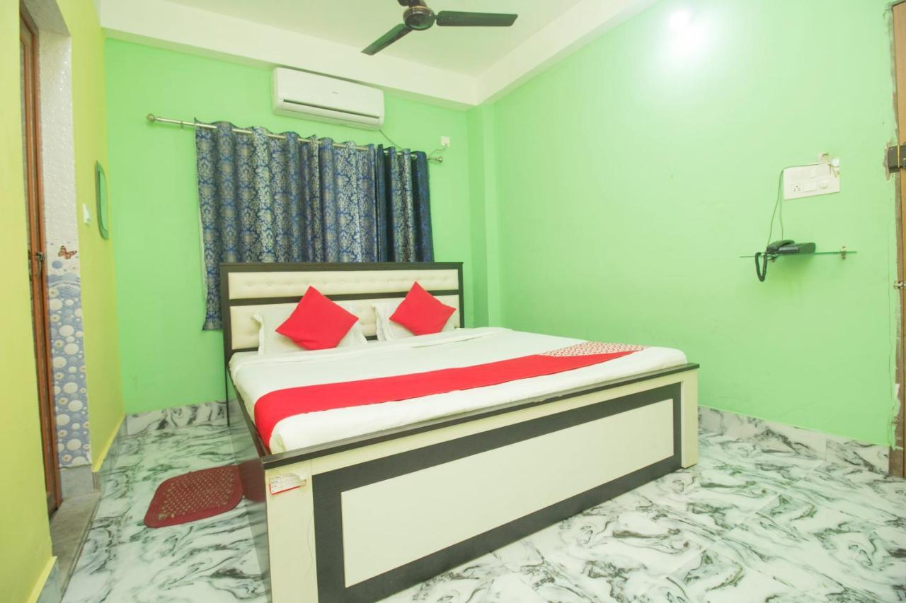 Spot On 24229 Radharani Lodge Siliguri Eksteriør billede