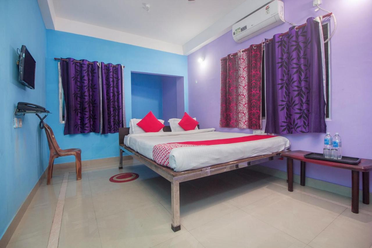 Spot On 24229 Radharani Lodge Siliguri Eksteriør billede